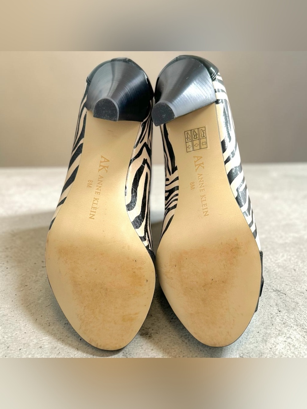 Anne Klein AKMAIA Zebra Print Peep Toe Buckle Heels Rockabilly - Size 8 - Picture 4 of 15